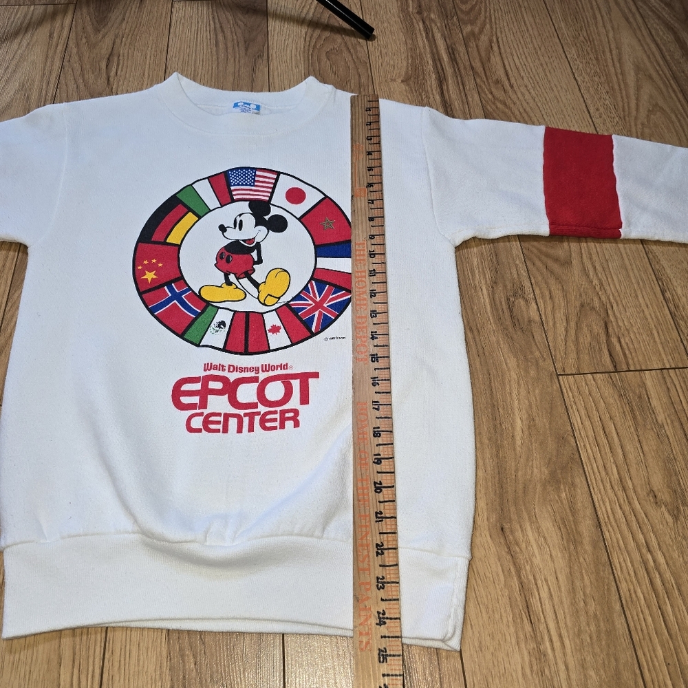 Vintage 1982 Disney World Epcot Center Raglan Sweatshirt Sz Small USA Made 80s - Picture 8 of 9